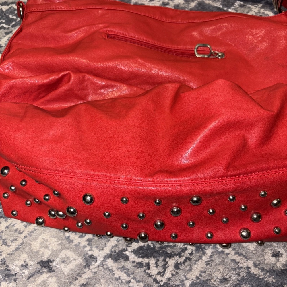 Large Red Rock silver stud Leather Crossbody Bag - Picture 5 of 13